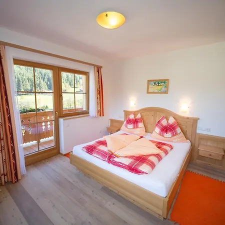 Rojerhof Farm stay *