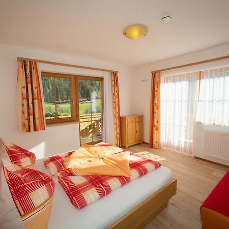Rojerhof Farm stay *